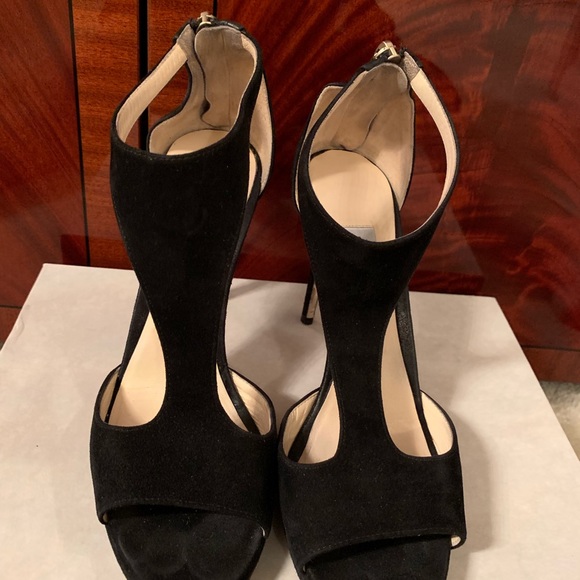 Jimmy Choo heels. - Picture 2 of 8